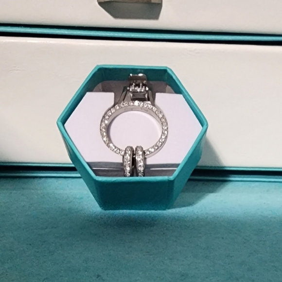 New Origami Owl Eternity Silver Pave Crystal Badge Holder / Lanyard - Picture 6 of 10